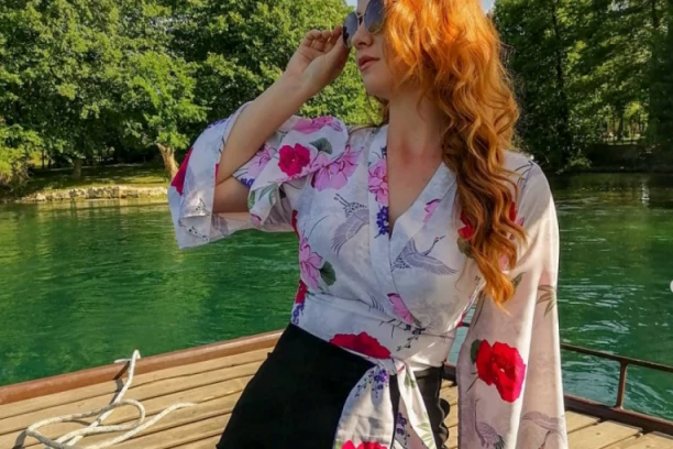 ZA OVOM BOSANKOM JE POLUDEO CEO SVET: Svi se OTIMAJU oko nje, jer ima NEŠTO što mnogi nemaju! (FOTO)