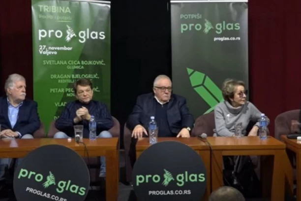 SRBI SA KOSOVA VERUJU SAMO VUČIĆU: ProGlas puk'o u Kosovskoj Mitrovici! Na miting im došlo tek 10 osoba