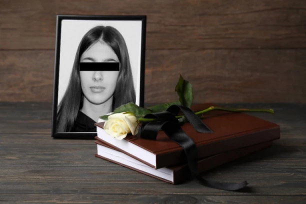 "MILA VANJA, POČIVAJ U MIRU KAD VEĆ MI ODRASLI NISMO MOGLI DA TI GA PRUŽIMO!": Poruka iz knjige žalosti koja tera suze na oči!