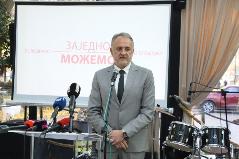 Zoran Gajić, ministar omladine i sporta