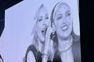 VRISAK U ARENI! Jelena Rozga oduševila publiku, pa otkrila kakve poruke šalje Prijovićki!