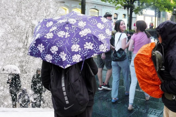 VREMENSKA KLACKALICA CEO DECEMBAR! Košava, sneg, pa VEOMA TOPLO, a onda se sve menja!