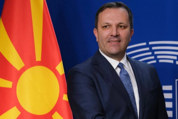 PALEVSKI NIJE UHAPŠEN NA GRANICI VEĆ U UNUTRAŠNJOSTI TURSKE:  Ministar Spasovski pokazao dokument o lišavanju slobode monstruoznog ubice!