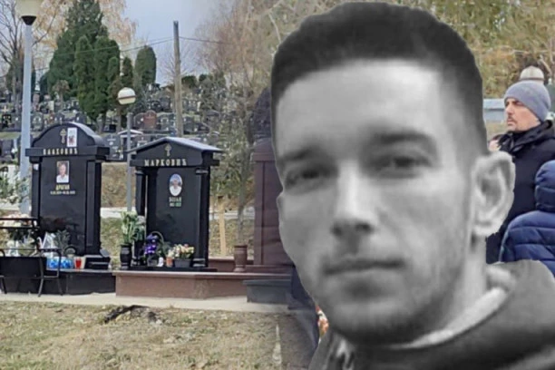 POTRESNE SCENE NA GROBU SINA MIRKA KODIĆA: Poznati došli da pruže podršku harmonikašu u NAJTEŽIM DANIMA! (VIDEO)