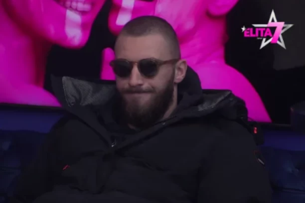 MENSUROVA BIVŠA U NARUČJU NOVOG DEČKA! Osvanula šok fotografija, zbog jednog DETALJA besni fanovi Ajdarpašića!