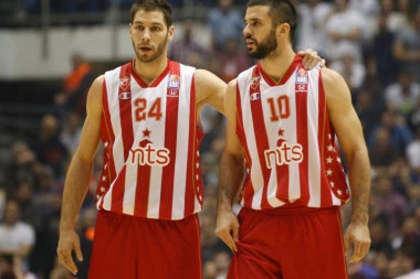 VREME LETI! Zvezda Meridianbet PODSETILA na LEPE trenutke! (FOTO)