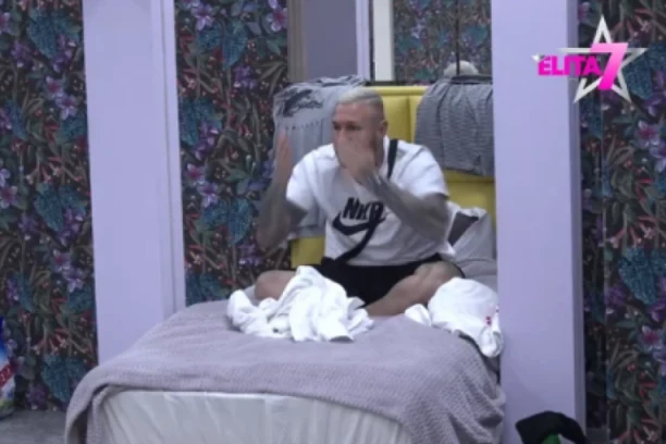 LJUBAVNICA RAZBESNELA ŠA: Miona dovela repera do tačke KLJUČANJA, pa našla način da ga SMIRI!