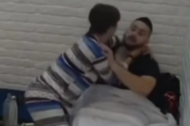 RAZUZDANA MILJANA ZASKOČILA ZOLU: Hoće na silu da BLUDNIČI, on se opire! ŠOK SCENE (FOTO)