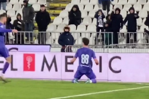 KO JE MOMAK KOJI JE IZAZVAO MUK U HUMSKOJ? Ponikao je u Zvezdi, kasnije nosio opremu crno-belih boja, a među "grafose" je stigao iz Niša! (VIDEO)