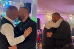 ĐANI PONOVO LJUBI MUŠKARCA U USTA: Kamera zabeležila urnebesan trenutak na jednom veselju! (VIDEO)