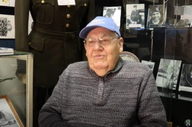 JEDAN DAN JE POČEO DA ŠTUCA I NIJE PRESTAO 68 GODINA: Postao svetski rekorder, evo šta je uticalo da se to STANJE POKRENE!