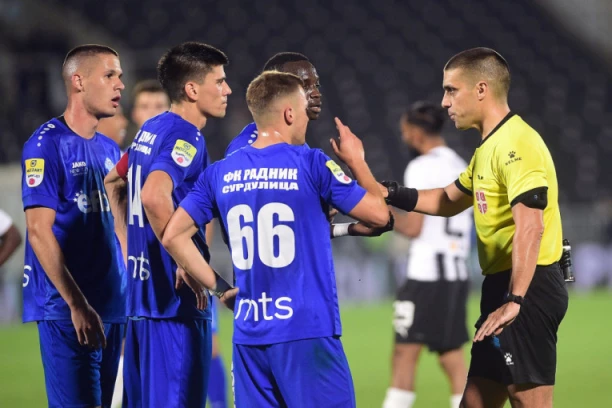 NA RAVNE ČASTI U SURDULICI! Radnik i Voždovac podelili po bod!