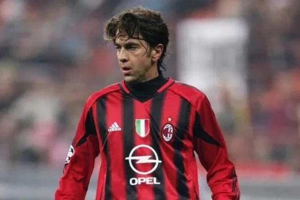 MANJE DA PRIČA, VIŠE DA POSTIŽE GOLOVE: Vlahović ponovo na tapetu italijanskog asa!