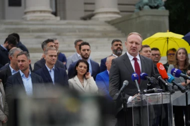 OVAKVO ZASTRAŠIVANJE NEZAVISNIH TELA OD STRANE OPOZICIJE NEMA NIGDE, SAMO KOD NAS! Hoće da preplaše RIK kako bi radio i krao u njihovu korist!?