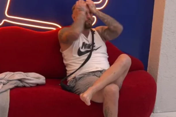 MIONA ODUVALA ŠA, REPER DOŽIVEO NIKAD GORE PONIŽENJE! Veličao i hvalio sebe, pa dobio bolan šamar realnosti!