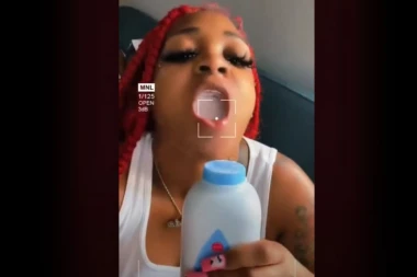 "NISAM GA JELA U TRUDNOĆI, ALI STRAHUJEM ZA SINA..."! Mlada majka zavisna od bebi pudera! SVAKODNEVNO MORA DA POJEDE BAR BOČICU! (VIDEO)