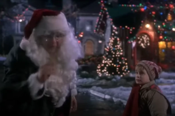 ZVEZDI FILMA SAM U KUĆI UGROŽEN ŽIVOT: Tumor iz usta se širi na ZUBE, otklonjen mu je deo vilice... ŠOK