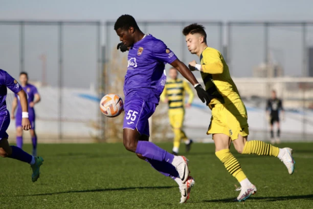 FINIŠ DELO KRASI: Grafosi trijumfalno okončali jesenju polusezonu - pobeda za miran zimski odmor! (FOTO GALERIJA, VIDEO)