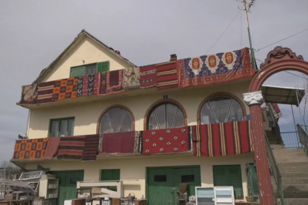 LAVOVI NA OGRADI IDU U ISTORIJU! Nikodije iz Rače postavlja nove trendove, OVO još niste videli! (FOTO)