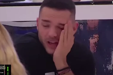 MAMA DŽEVA URNISALA ANĐELA: Zbog žestokih uvreda napravila HAOS u programu uživo!