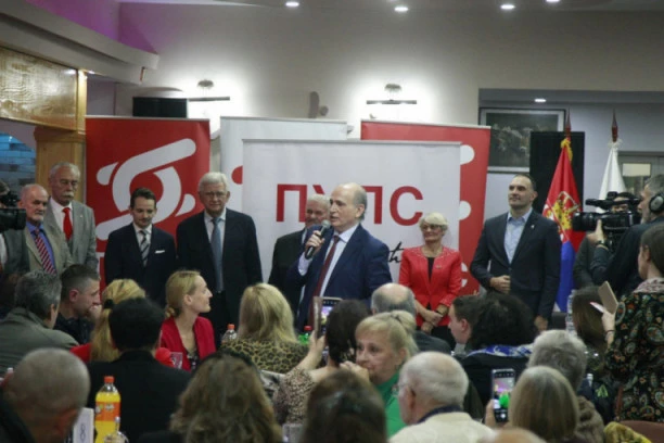 KRKOBABIĆ: NEMA STAJANJA, LjUDI NEMAMO VREMENA ZA TO! Lista broj 1 Aleksandar Vučić - Srbija ne sme da stane pobeđuje!