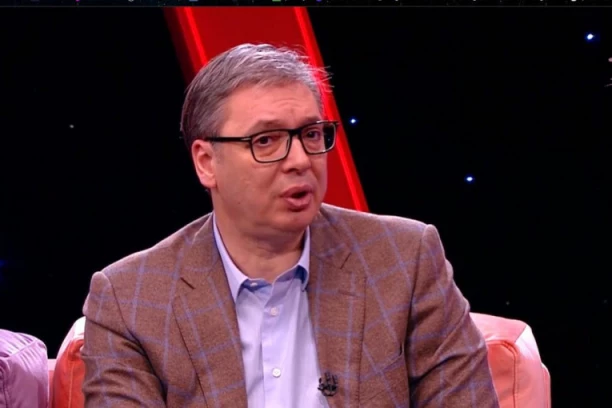 TAKMIČENJE IZ GEOGRAFIJE: Amidžić bezuspešno pokušavao da nađe mesto u Srbiji koje Vučić ne zna