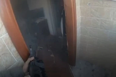DVOSTRUKO UBISTVO UŽIVO! Izraelac u zgradi naleteo na pripadnike Hamasa, za tili čas dogodio se HOROR (VIDEO)