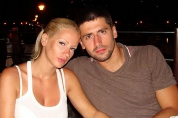 LJUBAVNICU NIKOLE RAĐENA SU SVI ZABORAVILI, A SVI MUŠKARCI SU OTKIDALI NA NJU: Danas je u BRAKU sa biznismenom i OVAKO izgleda!