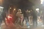 JEZIVE SCENE U BOSNI: Mladića PRED MAJKOM pretukli zbog majice koju je nosio! (VIDEO)