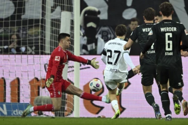 GOLEADA U MENHENGLADBAHU! Veljkovićev Verder ODOLEO Borusiji! (VIDEO)