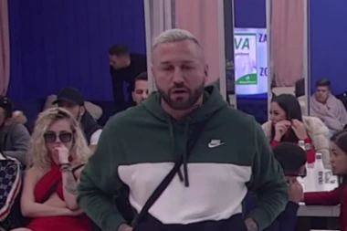 ŠA KRAO PO MARKETU, PA PLATIO DIPLOMU NA FAKULTETU: Isplivala MRAČNA prošlost repera iz Elite, OVO je krio kao zmija noge od javnosti!