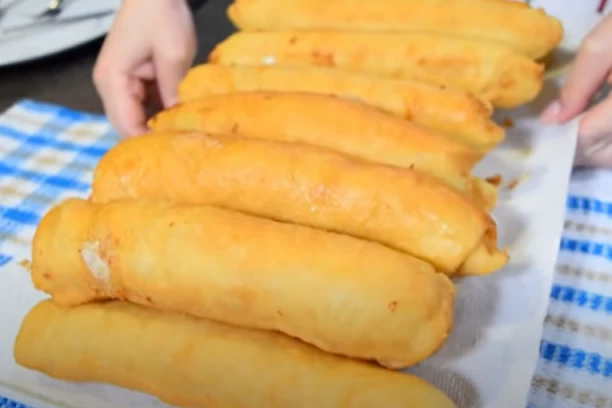 VIKEND PIROŠKE: Najbrža moguća večera koju svi u porodici OBOŽAVAJU, najbolji recept! (FOTO)