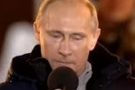 PUTINU SUZA KRENULA NIZ LICE: Predsednik Rusije dva puta zaplakao tokom govora? (VIDEO)