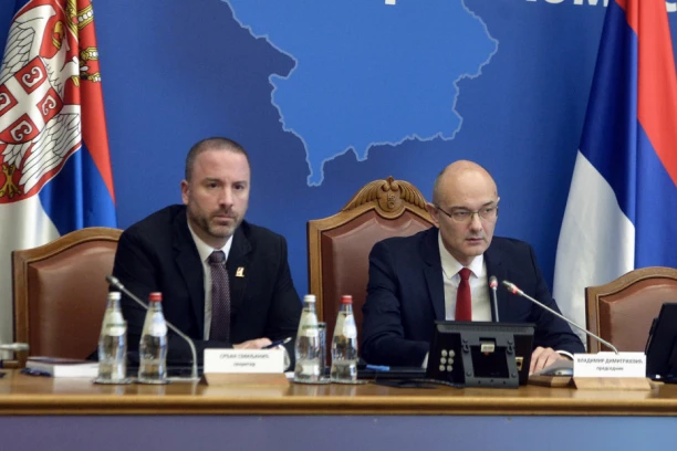 RIK: Dva ministarstva da provere navode o pozivima za "fantomske" glasače!