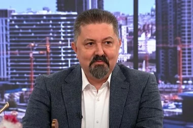 "TAJKUNSKI MEDIJI NAVODE LJUDE ZA KOGA DA GLASAJU"! Saša Milovanović o kršenju izborne tišine! (VIDEO)