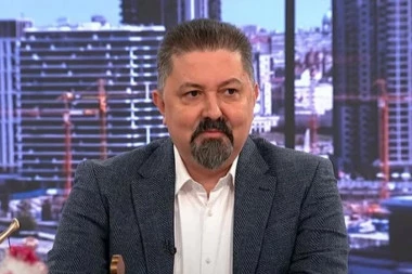 "TAJKUNSKI MEDIJI NAVODE LJUDE ZA KOGA DA GLASAJU"! Saša Milovanović o kršenju izborne tišine! (VIDEO)