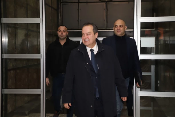 DAČIĆ O ZADACIMA MUP Visok nivo bezbednosti u Srbiji i oštra borba protiv kriminala i korupcije!