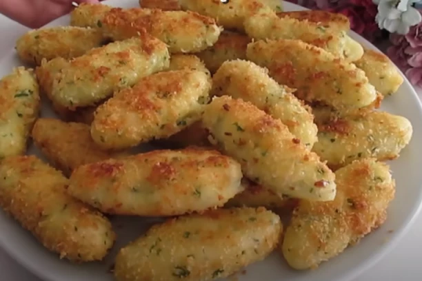 ŠTAPIĆI OD KROMPIRA OD TRI OSNOVNA SASTOJKA: Pogledajte šta vam je sve potrebno i oduševite porodicu! (FOTO)