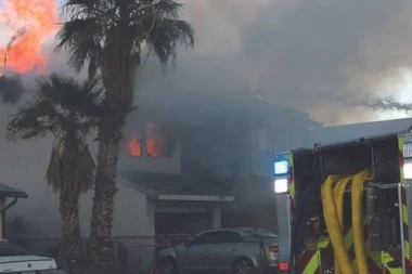 VIDEO ŠTA JE URADIO, PA SE SLOMIO I RIDAO TOLIKO DA GA JE ČUO CEO GRAD: Otac zbog OVOGA ostavio decu samu kod kuće! Kad se vratio SVI SU BILI MRTVI