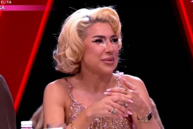 "BIO JE NAMENJEN MOJOJ KOLEGINICI, A ONDA SAM JE PITALA DA JA PROBAM" Jovana Jeremić priznala sve o Draganu Stankoviću, ispred OVE SVETINJE je poljubio prvi put!