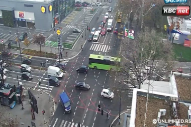 PAKLENO NA MOSTOVIMA! Gužve paralisale OVE delove prestonice - kolaps i tamo gde je inače retkost! (FOTO)