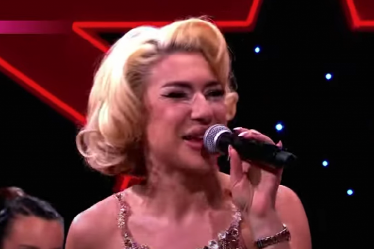 Jovana Jeremić peva u emisiji "Amidži šou"