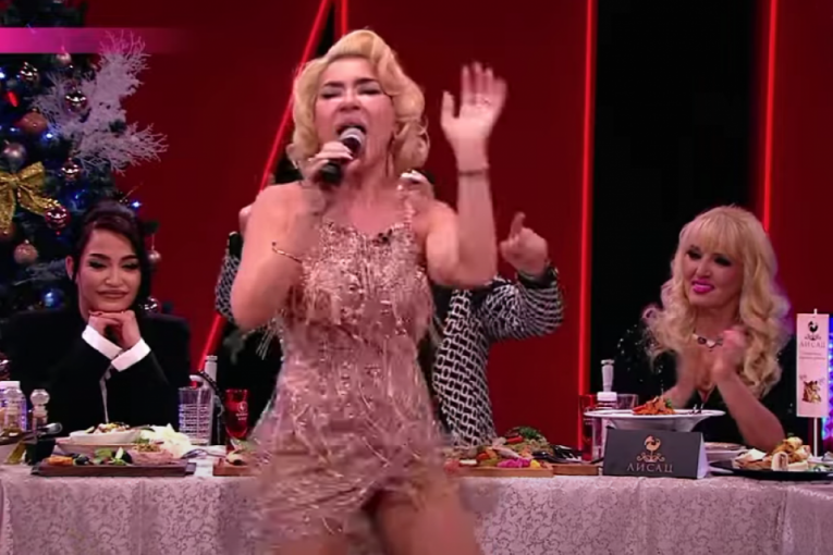 Jovana Jeremić peva u emisiji "Amidži šou"