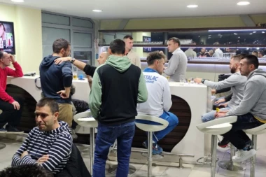 NEZABELEŽENO U NOVIJOJ KLUPSKOJ ISTORIJI: Za budućnost ne treba brinuti - sportski direktor obelodanio sjajne vesti! (FOTO GALERIJA)