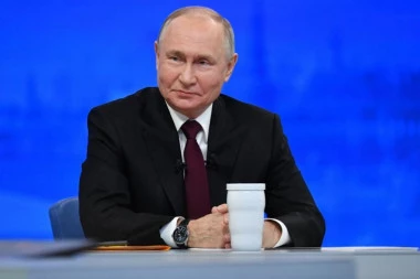 UKRAJINA ĆE SE OVE GODINE PODELITI NA DELOVE: Dramatična prognoza sa Zapada, Putinu se vratio OSMEH NA LICE