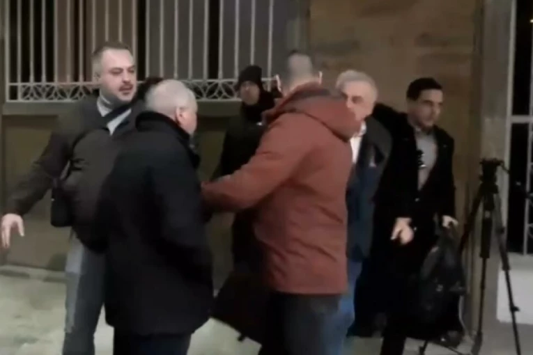 "ĐILAS ME PLAĆA 100 EVRA MESEČNO, MARINIKA 50"! Saslušan osumnjičeni za napad na direktora RZS: Palo priznanje, evo šta mu se stavlja na teret!