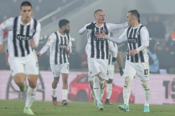 NIKO NEĆE S PARTIZANOM: Ogroman problem za crno-bele!