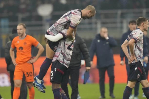NEMA KRAJA SENZACIJAMA U KUPU ITALIJE! Bolonja IZBACILA Inter! (VIDEO)