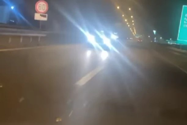 JOŠ JEDNA VOŽNJA U SUPROTNOM SMERU! Kamikaze ne odustaju, jezive scene kod Surčina - VOZIO MORTUS PIJAN KILOMETRIMA?! (VIDEO)