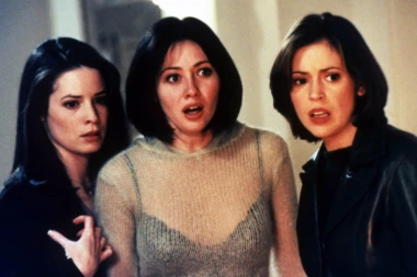 OVO SU SVI ČEKALI! Oglasila se Alisa Milano povodom smrti Šenon Doerti! BILE SU U SUKOBU I NISU KRILE DA SE NIKAD NISU VOLELE!